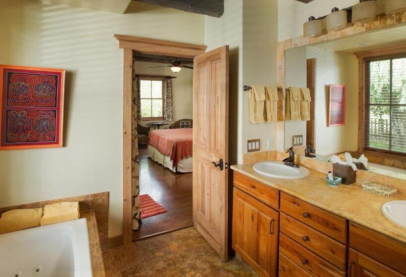 منزل غرفتين نوم, Blue Lake Ranch