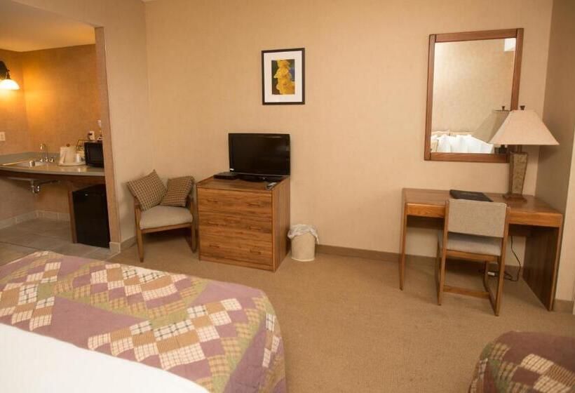 غرفة قياسية رباعية مزودة بشُرفة, Clifty Inn