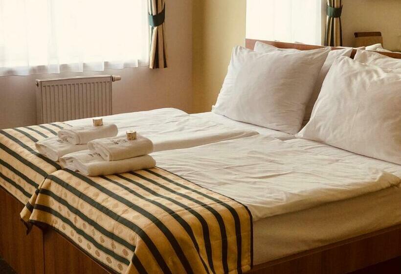 スタンダードルーム, Grand