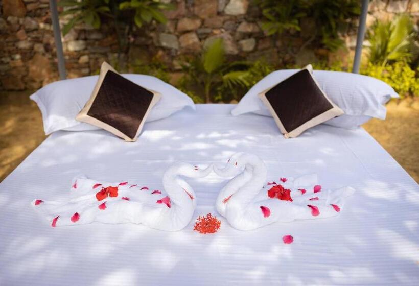 ویلای لوکس 1 خوابه, Nature Village Resort