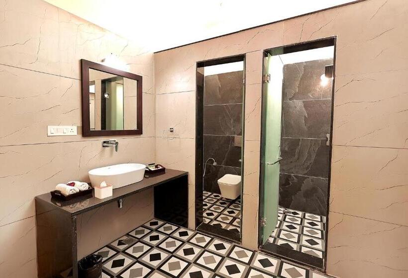 ویلا پریمیوم 1 خوابه, Nature Village Resort