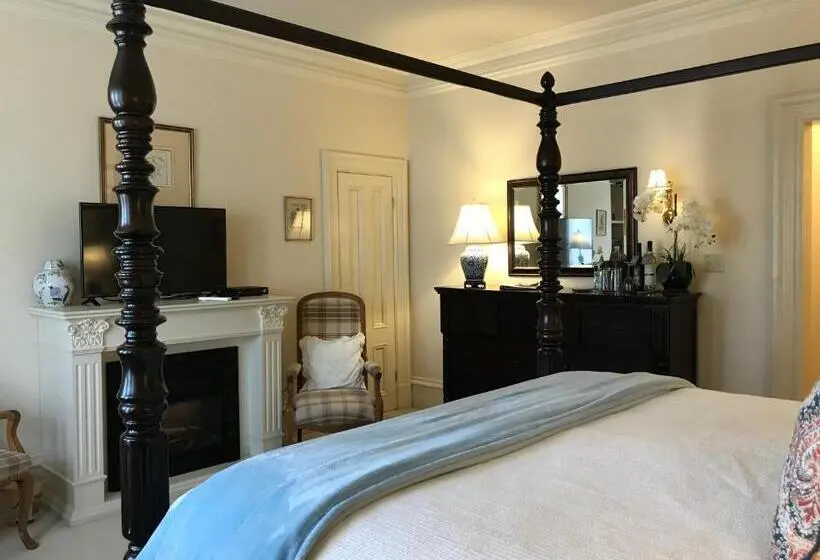 キングサイズベッドのデラックススイート, Tattingstone Inn