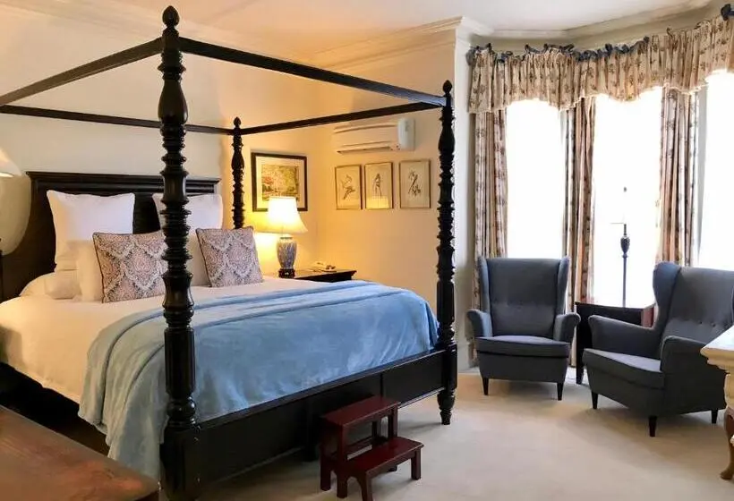 キングサイズベッドのデラックススイート, Tattingstone Inn