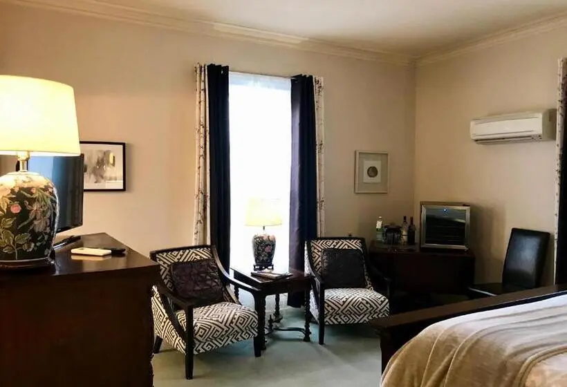 キングサイズベッドのスタンダードルーム, Tattingstone Inn