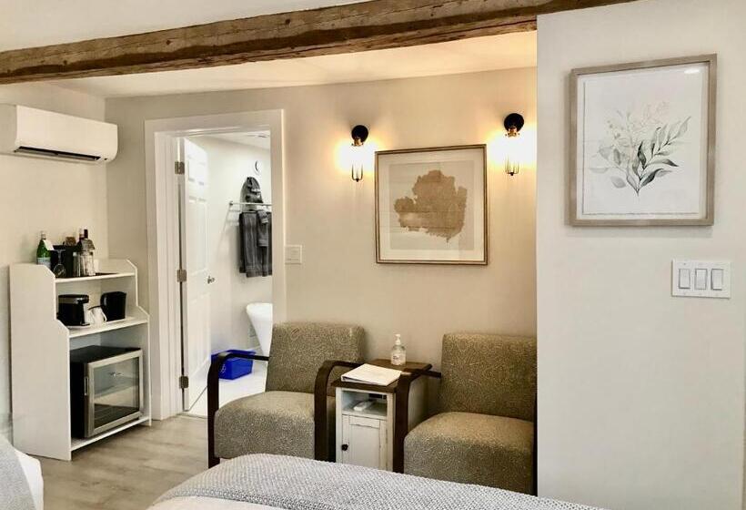 غرفة قياسية, Tattingstone Inn