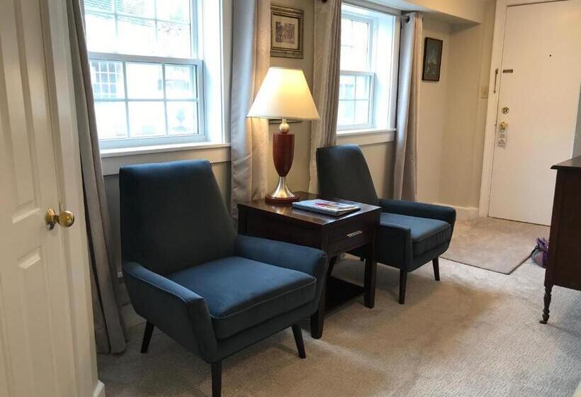 Номер Стандарт, Tattingstone Inn