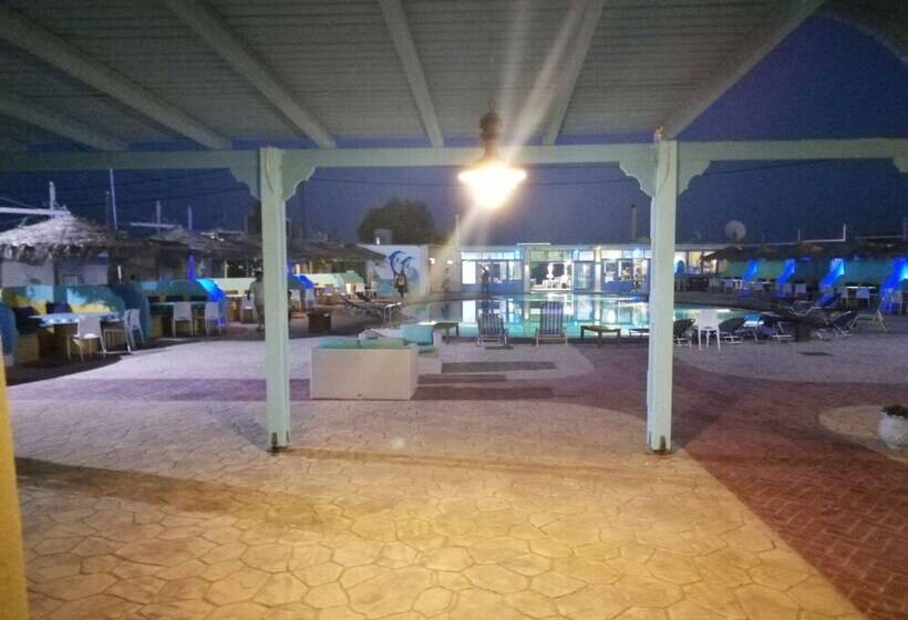 Студия Deluxe, Dodo S Santorini