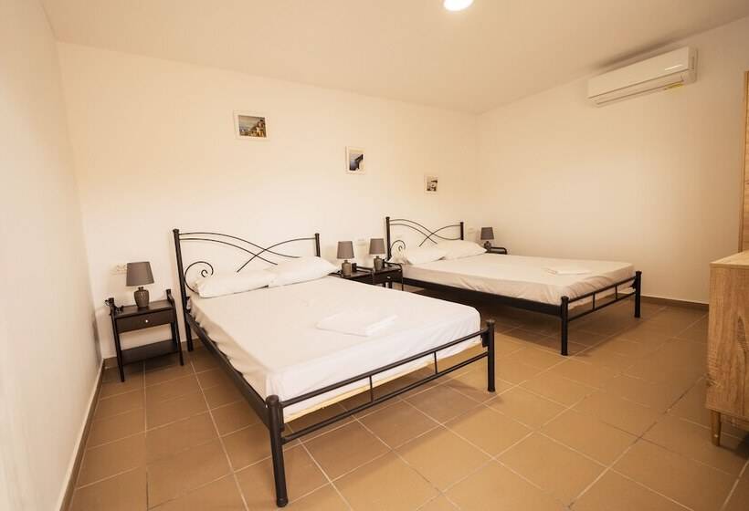 Студия Deluxe, Dodo S Santorini