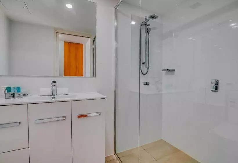 آپارتمان 2 خوابه, Bel Air On Broadbeach   Official