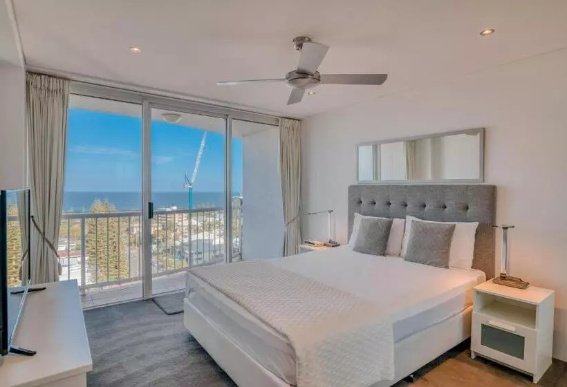آپارتمان ممتاز دوخوابه رو به دریا, Bel Air On Broadbeach   Official