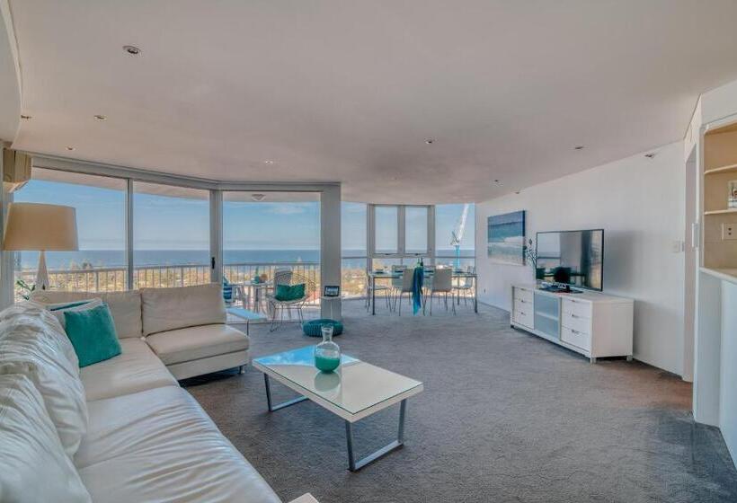 شقة سوبيريور من غرفتي نوم مطلة على البحر, Bel Air On Broadbeach   Official