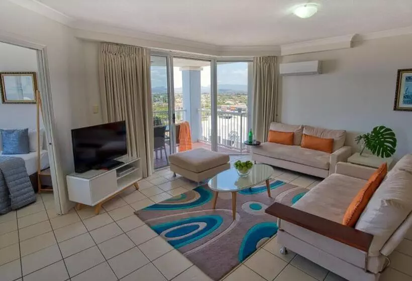 آپارتمان ممتاز سه‌خوابه رو به دریا, Bel Air On Broadbeach   Official