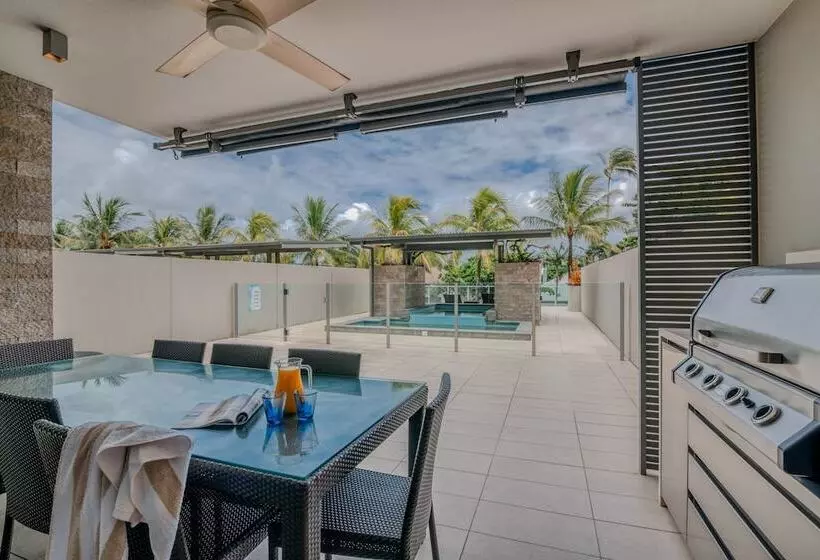 テラスつきの2ベッドルームアパートメント, Coconut Grove