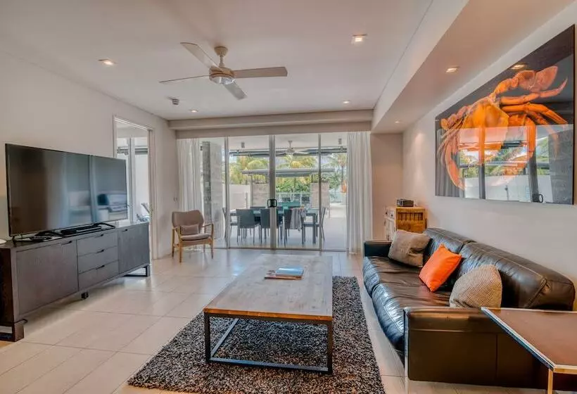 テラスつきの2ベッドルームアパートメント, Coconut Grove