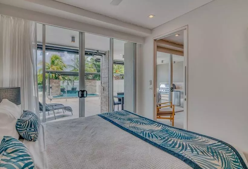 テラスつきの2ベッドルームアパートメント, Coconut Grove