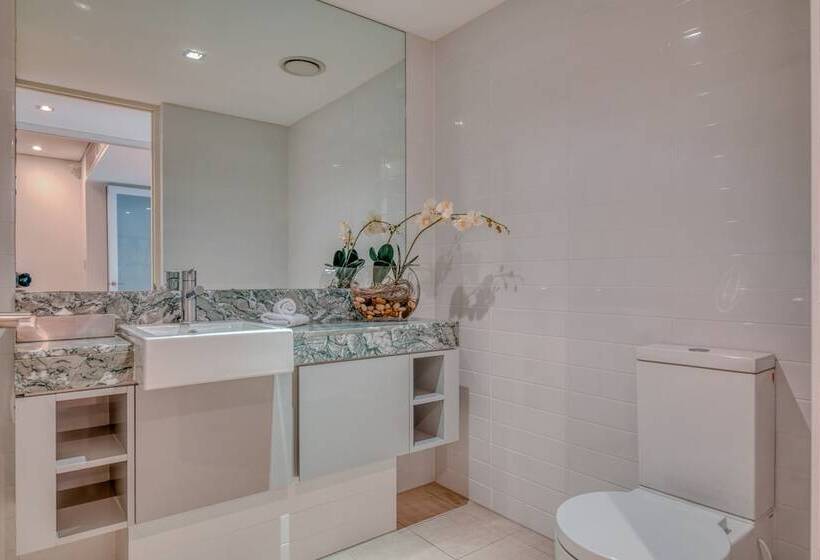 ４ベッドルームアパートメント, Coconut Grove