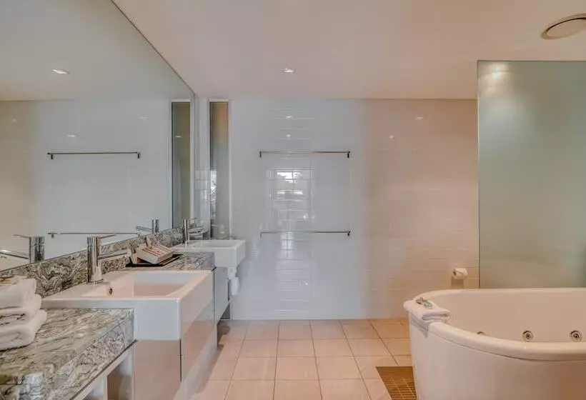 4ベッドルームアパートメント, Coconut Grove
