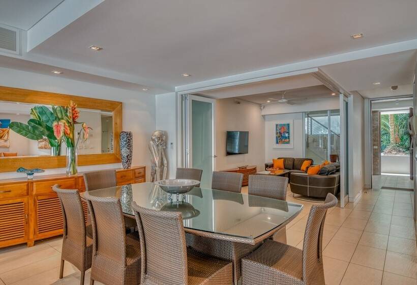 ４ベッドルームアパートメント, Coconut Grove