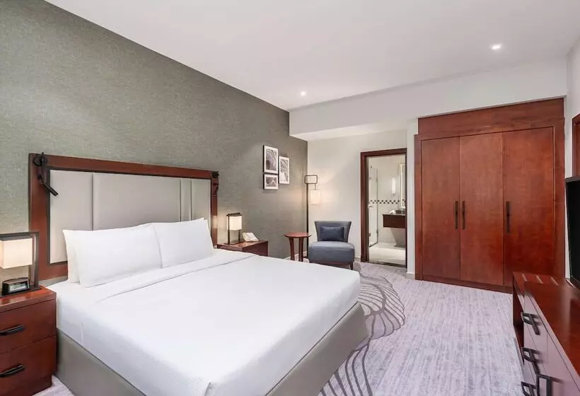 Deluxe-sviitti, Doubletree By Hilton Ras Al Khaimah