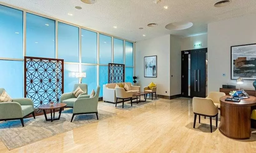 クラブルーム, Grand Millennium Al Wahda Hotel And Executive Apartments Abu Dhabi