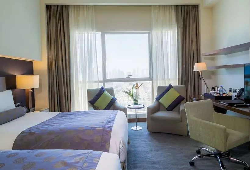 デラックスルーム, Grand Millennium Al Wahda Hotel And Executive Apartments Abu Dhabi