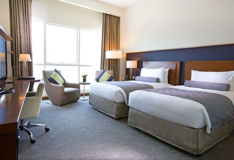 Quarto Deluxe, Grand Millennium Al Wahda Hotel And Executive Apartments Abu Dhabi