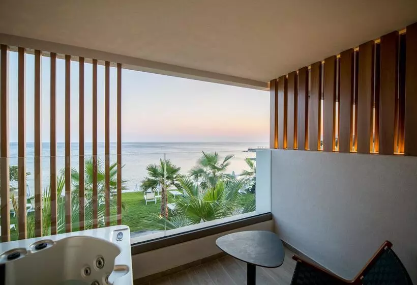 オーシャンビュースタンダードルーム, Akasha Beach Hotel & Spa