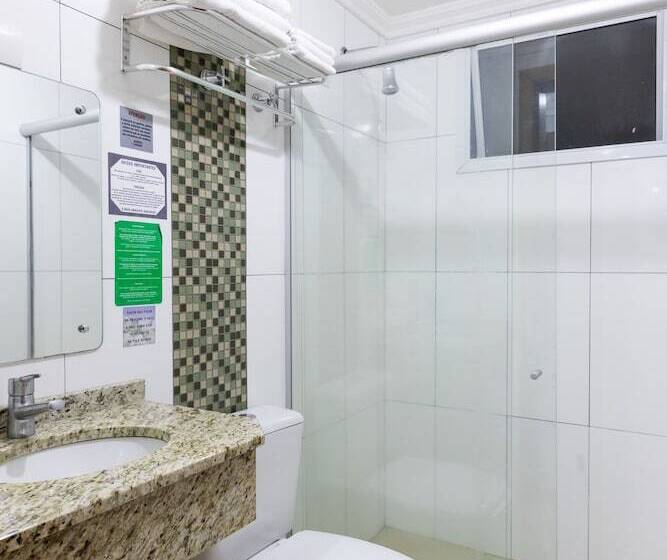 غرفة قياسية ثلاثية, Baviera Iguassu