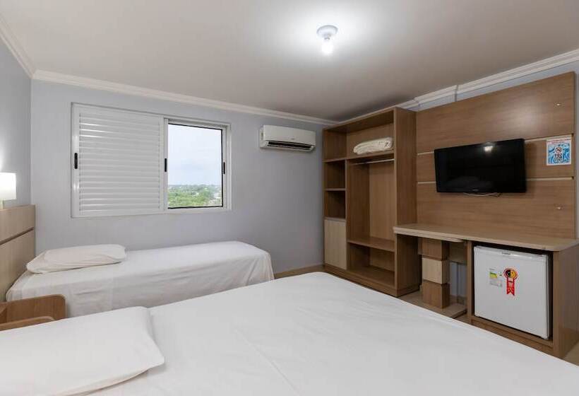 غرفة قياسية ثلاثية, Baviera Iguassu