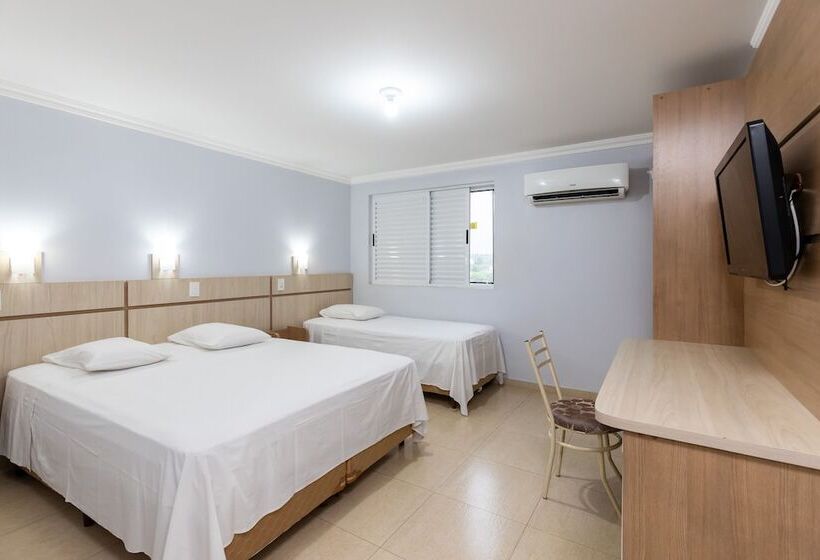 غرفة قياسية ثلاثية, Baviera Iguassu