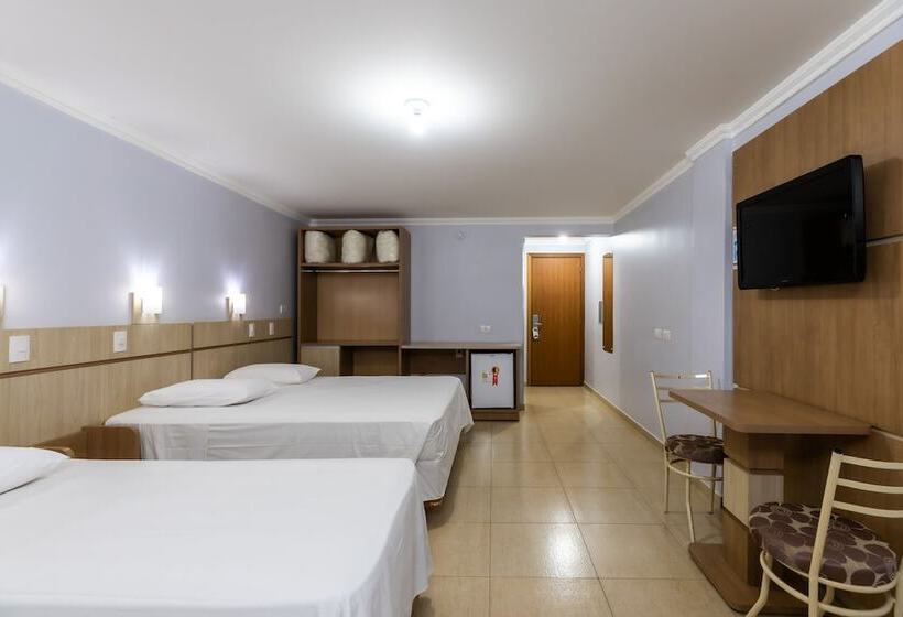 غرفة قياسية ثلاثية, Baviera Iguassu