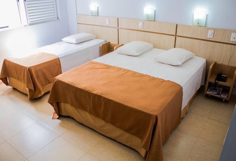 غرفة قياسية ثلاثية, Baviera Iguassu