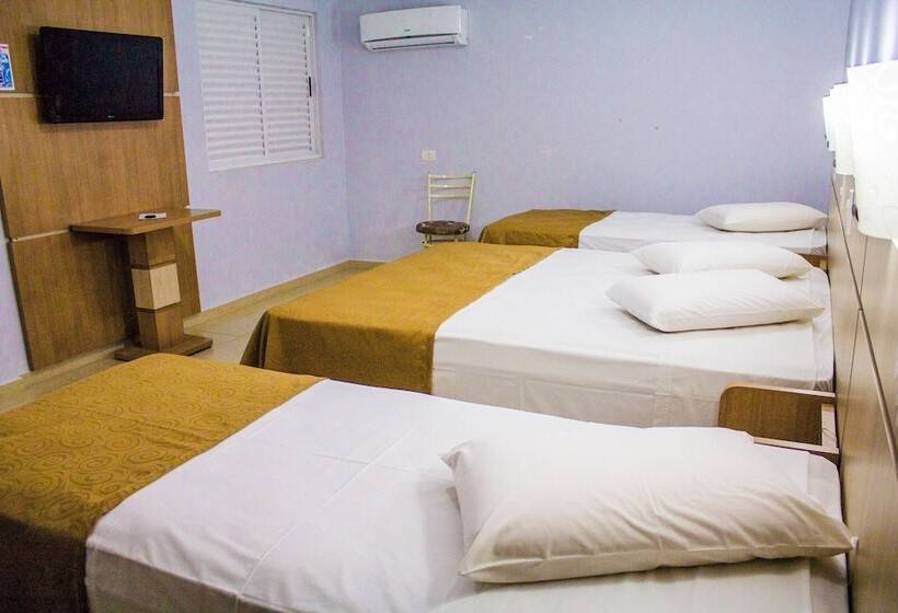 غرفة قياسية رباعية, Baviera Iguassu