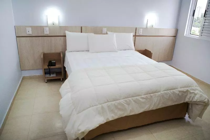 اتاق استاندارد یک نفره, Baviera Iguassu