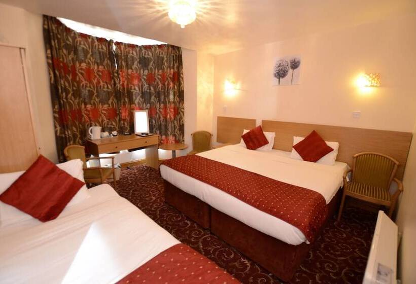 스탠다드 트리플 룸, Britannia Inn