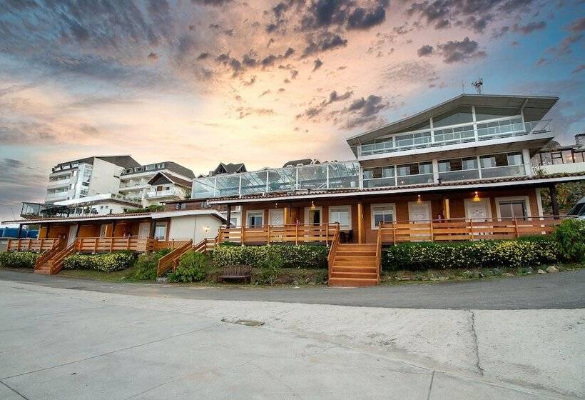 一居室别墅, Chris Park