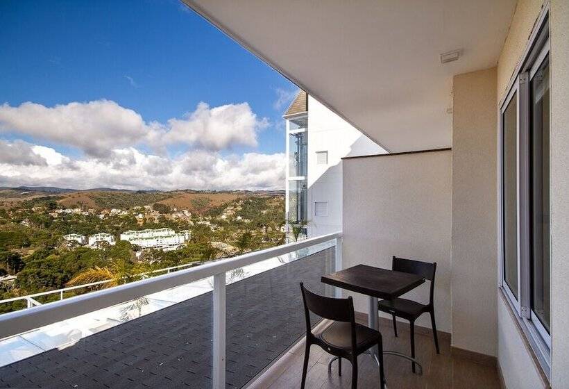 침실 1개 전망 아파트, Chris Park