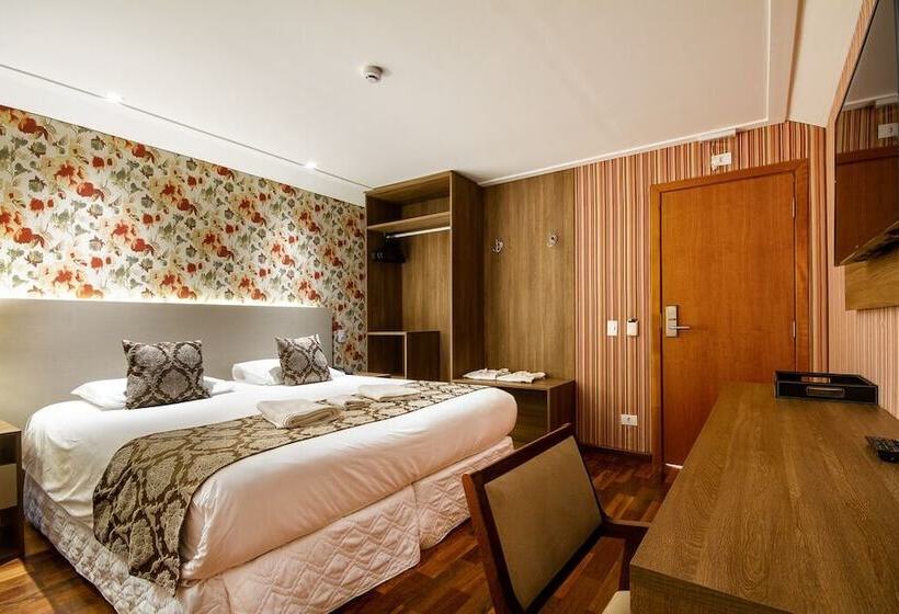 침실 1개 전망 아파트, Chris Park