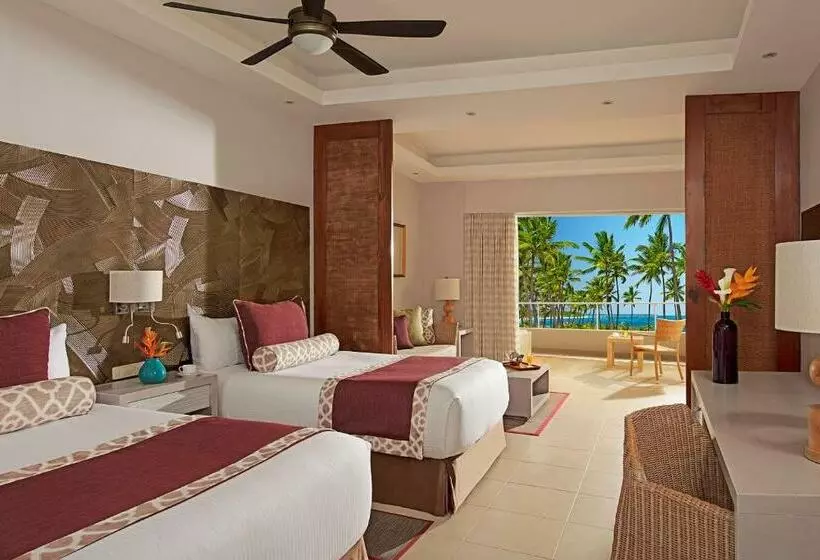 プールの見えるデラックスルーム, Dreams Royal Beach Punta Cana  All Inclusive