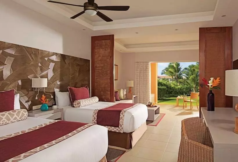 キングサイズベッドのクラブルーム, Dreams Royal Beach Punta Cana  All Inclusive