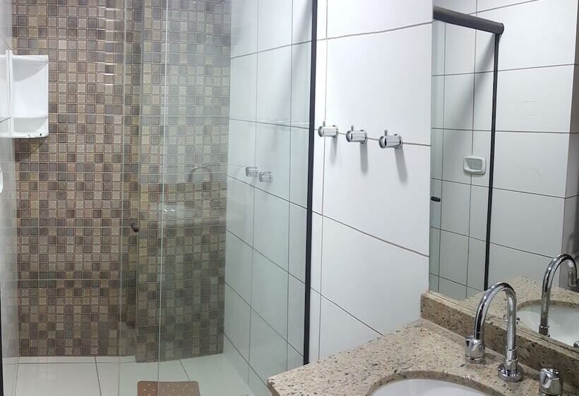 غرفة ديلوكس, Garnier