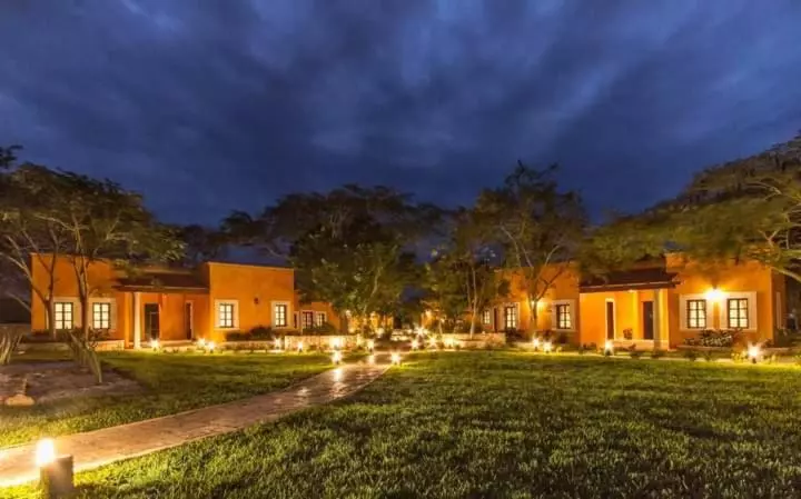 اتاق لوکس, Hacienda Santa Cruz