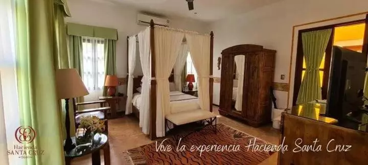 اتاق لوکس, Hacienda Santa Cruz