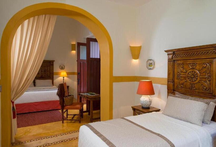 جناح جونيور, Hacienda Santa Cruz