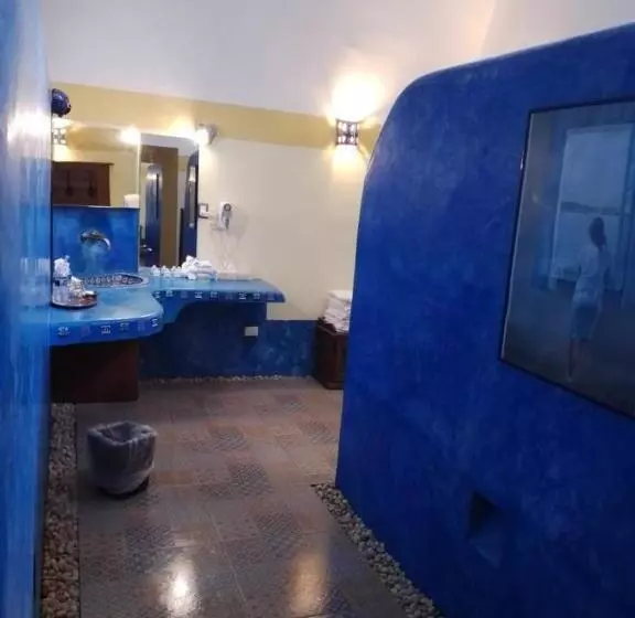 اتاق استاندارد چهار تخته, Hacienda Santa Cruz
