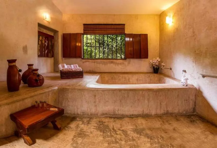 اتاق استاندارد چهار تخته, Hacienda Santa Cruz