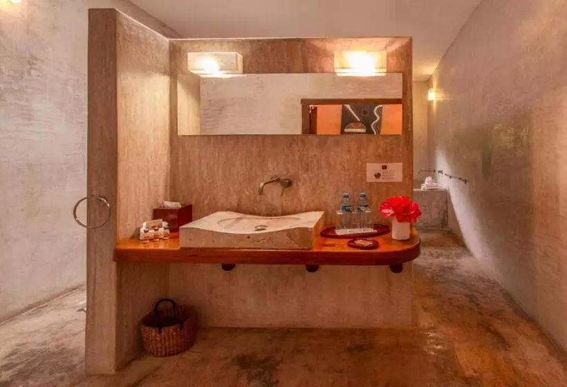 اتاق استاندارد چهار تخته, Hacienda Santa Cruz