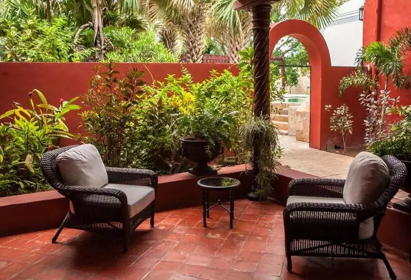 اتاق استاندارد چهار تخته, Hacienda Santa Cruz
