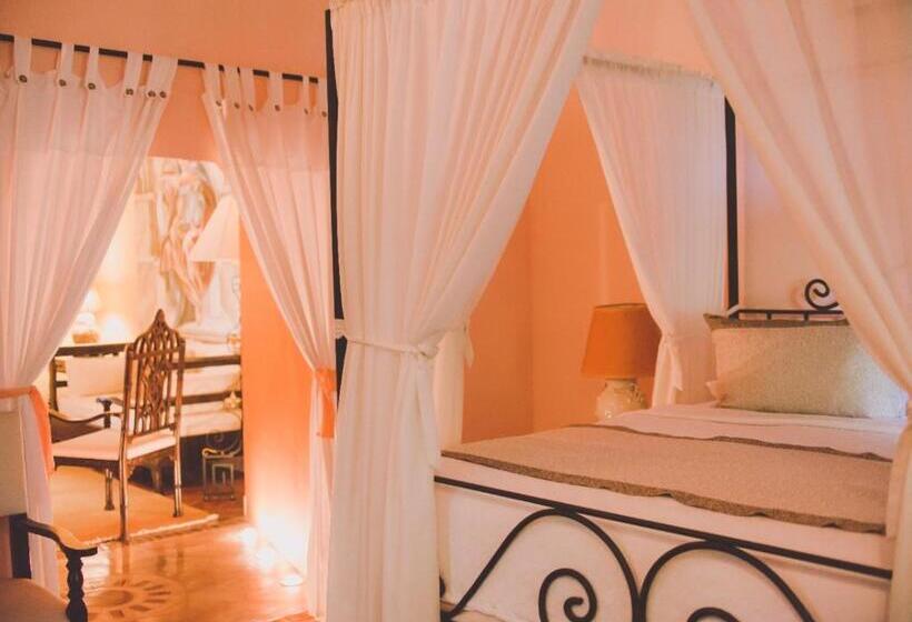 جناح سوبيريور, Hacienda Santa Cruz