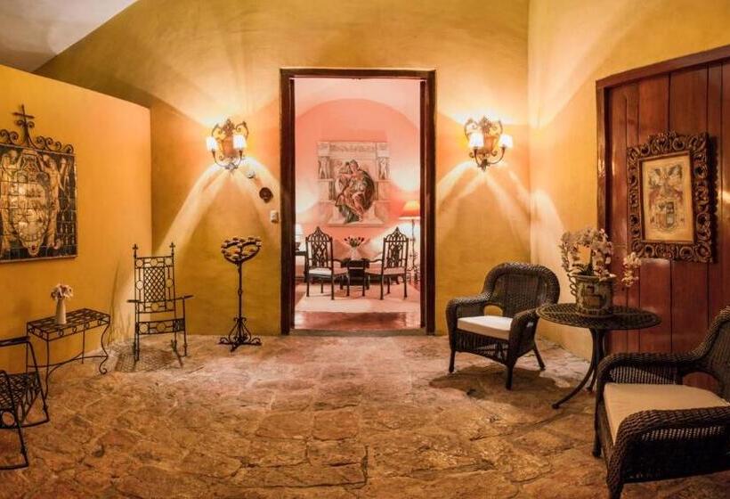 جناح سوبيريور, Hacienda Santa Cruz